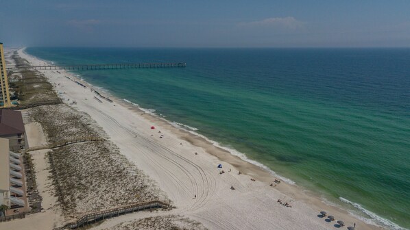 Camastros y toallas de playa 