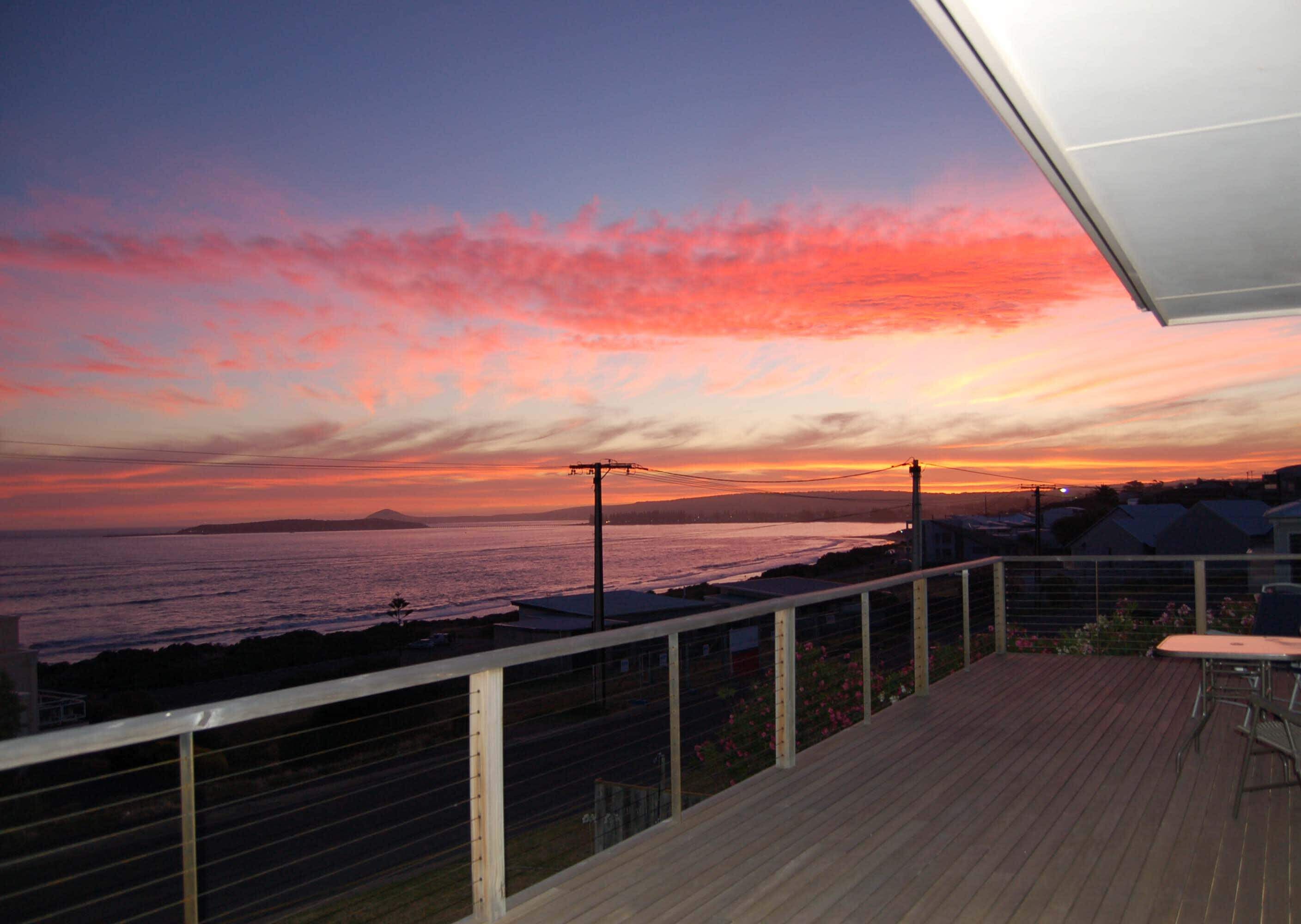 98 Seagull Ave - First Class Property with Stunning Sea Views