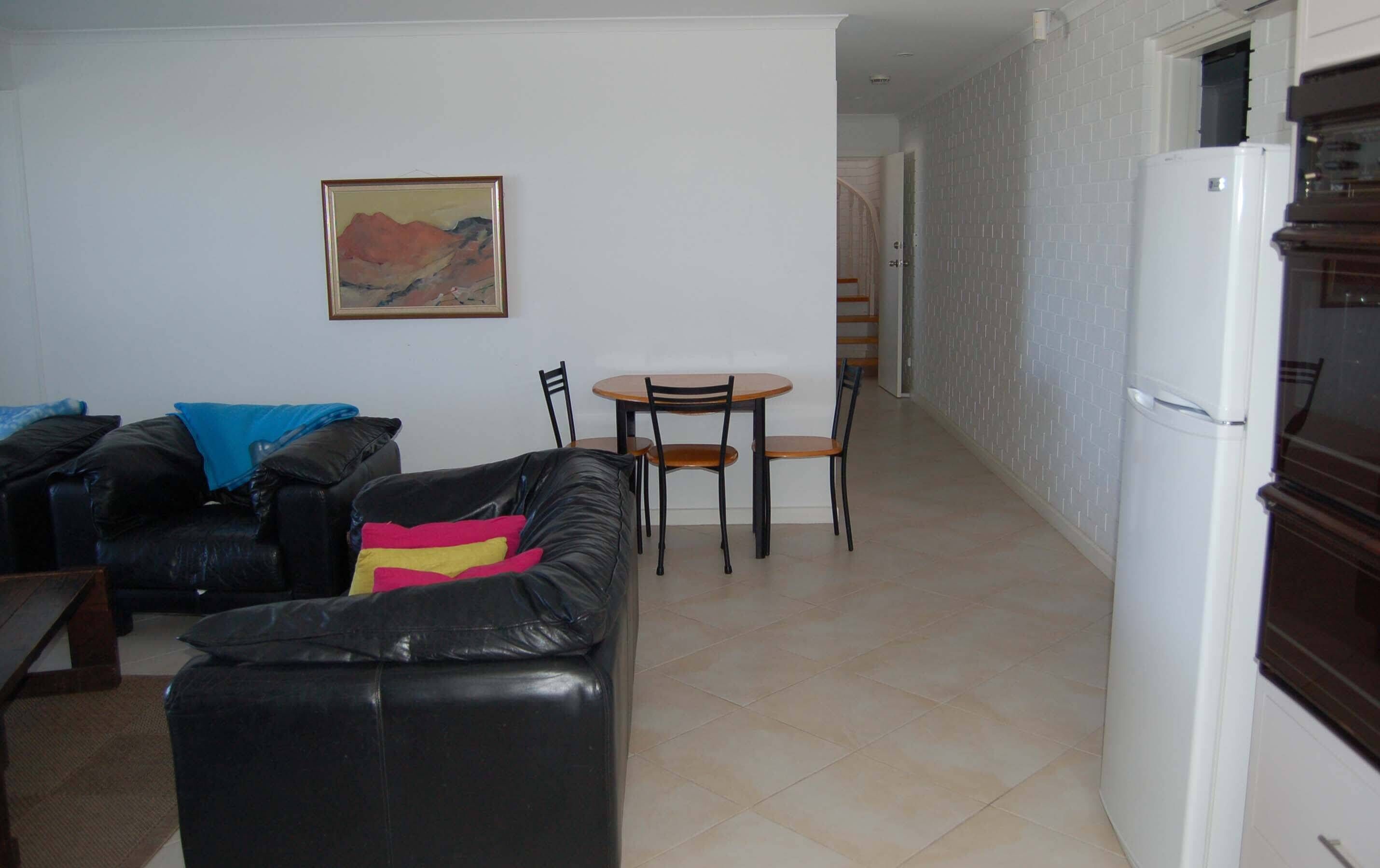 98 Seagull Ave - First Class Property with Stunning Sea Views — image 6