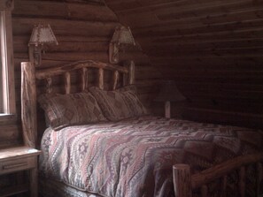 2 bedrooms, desk, free WiFi, bed sheets