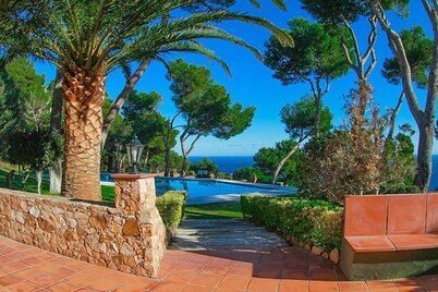Club Villamar - Charming holiday accommodation located in an idyllic area where you can enjoy the...