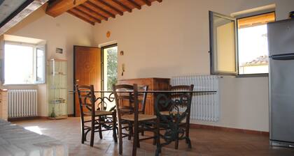 Farmhouse in Tuscan countryside next to Florence city center.