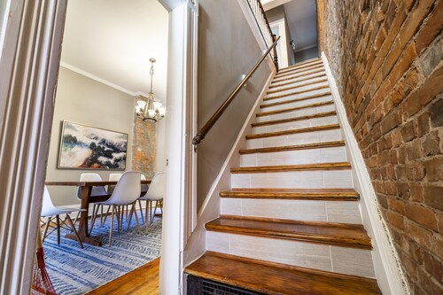 166 Bluff Street townhouse