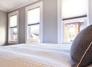 4 dormitoris, planxa i posts de planxar, wifi i roba de llit 