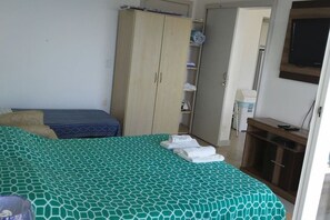 1 bedroom, WiFi, bed sheets