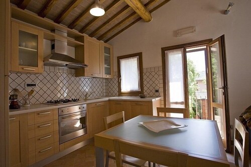 Nettes Haus mit Klimaanlage und Garten, in Schiopparello