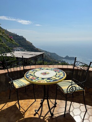 Outdoor dining - Stunning views, Space, Charm, Great Pool, Ideal Amalfi Coast location! (Furore)