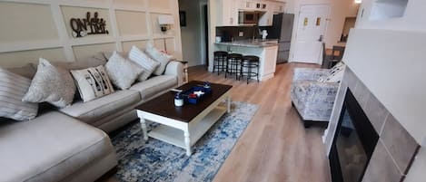 TV, fireplace