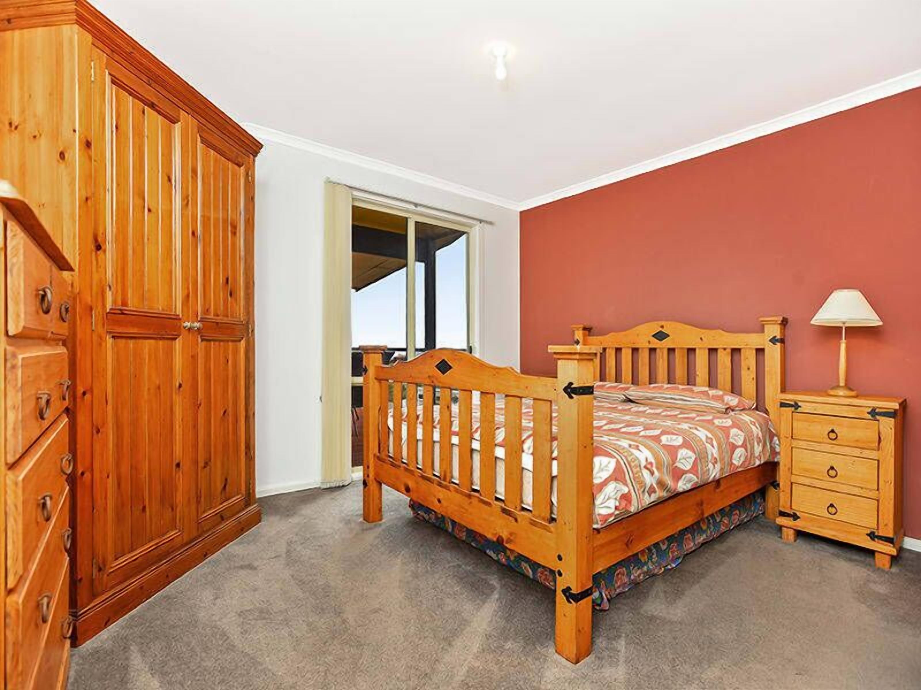 19 Cygnet Court - Quiet Location with Sea Views — image 8