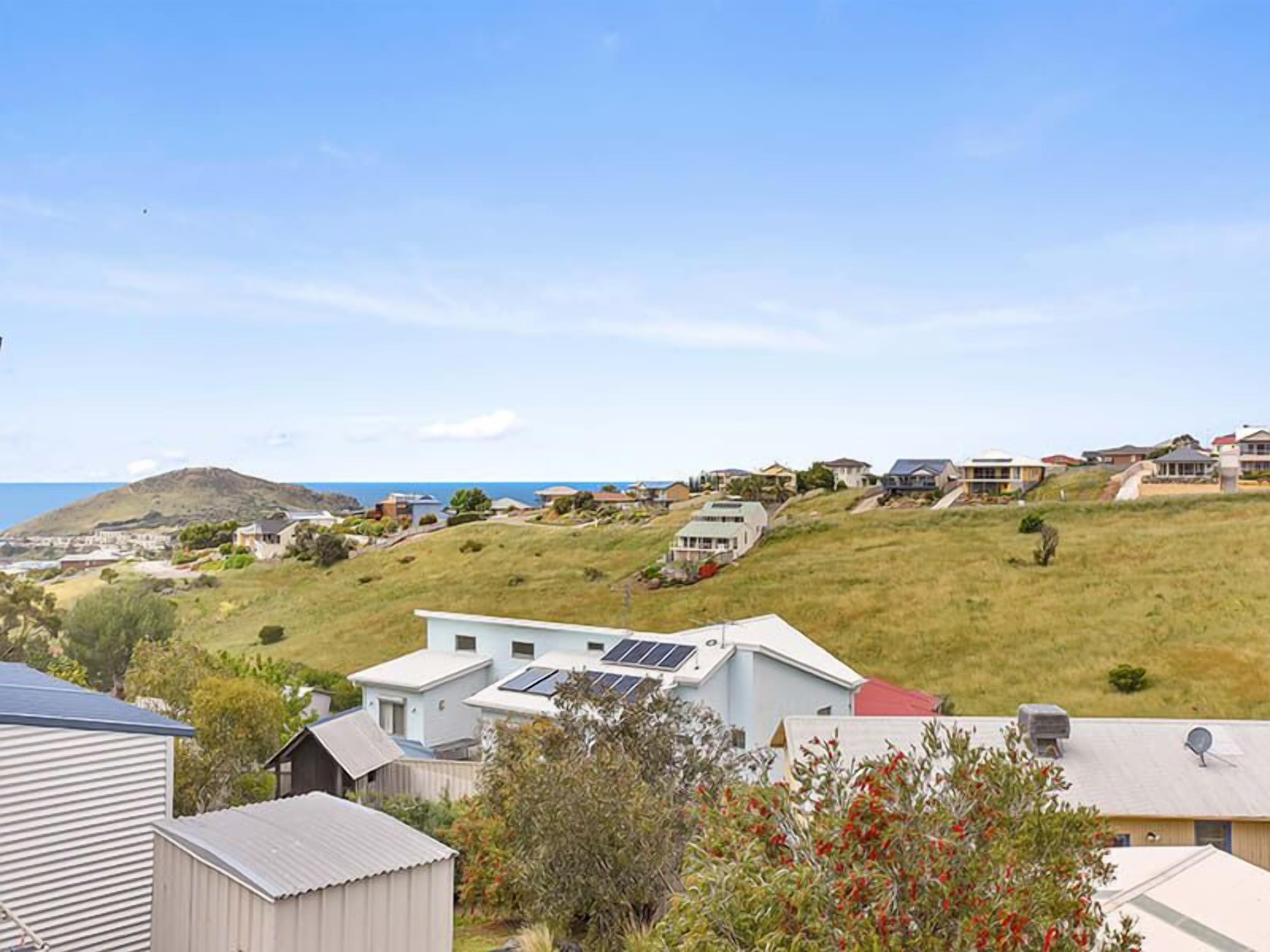 19 Cygnet Court - Quiet Location with Sea Views — image 13