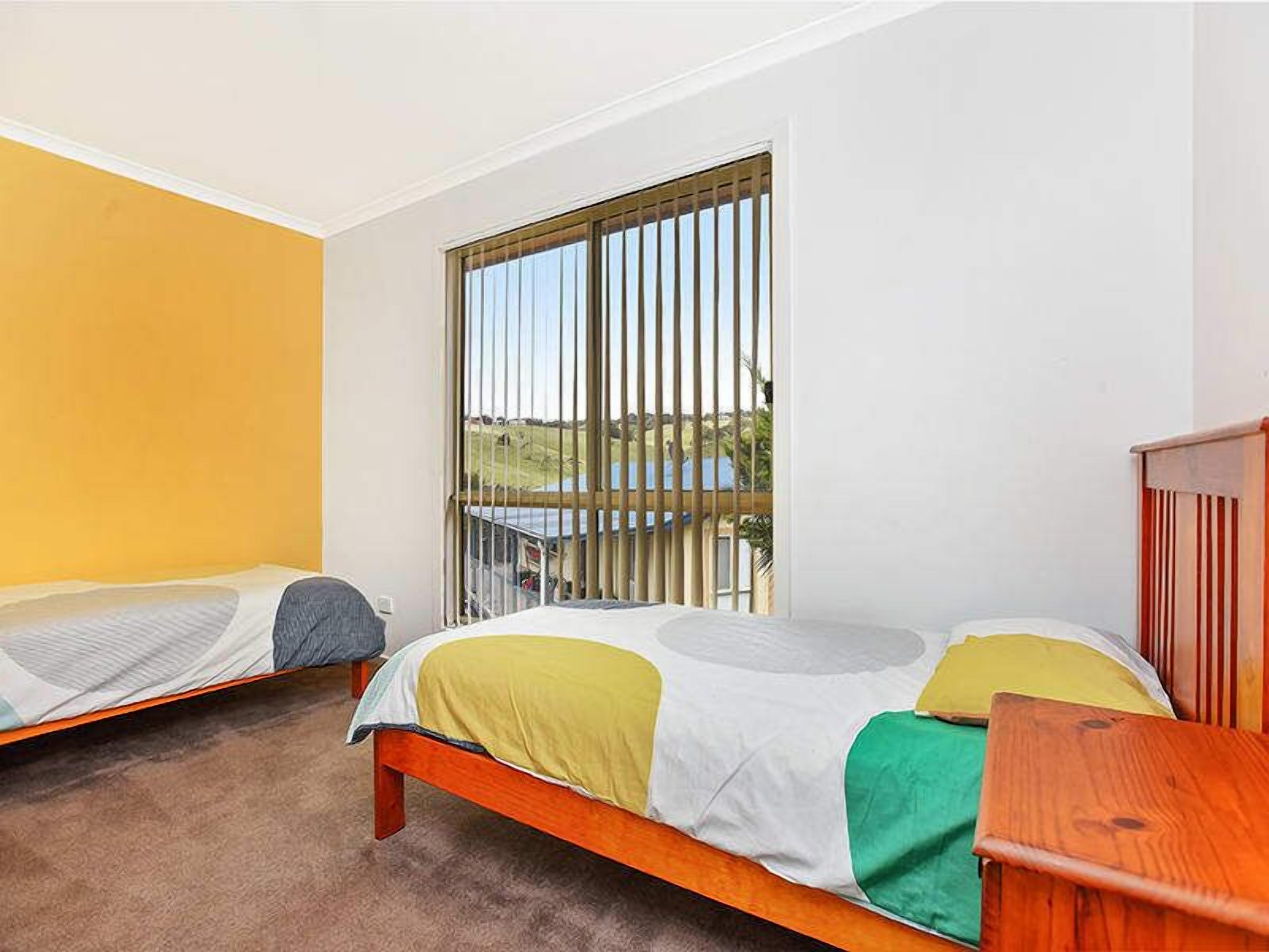 19 Cygnet Court - Quiet Location with Sea Views — image 10
