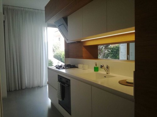 Marios Haus zwischen den Häusern