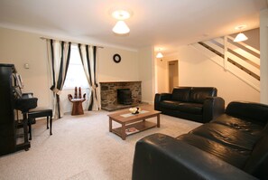 Lobby sitting area - Easter house of Ross self catering (Crieff)