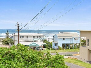 Exterior - 11 Hero Ave - Spacious Family Home, with spectacular ocean and hillside views, right near the beach (Middleton)