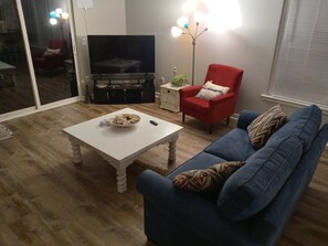 Smart TV, DVD player