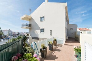 Family Villa, Multiple Bedrooms | Property grounds