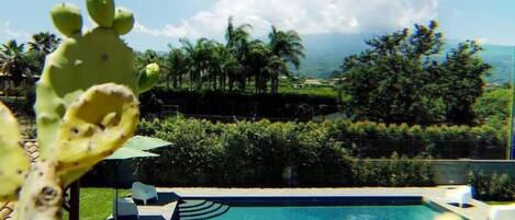 Alberca al aire libre