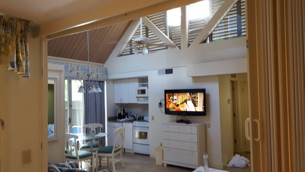 Interior - Convertible studio/Sleeps 4 - ONLY 8/1/26 thru 8/7/26,  8/8 Checkout!! (Hilton Head Island)