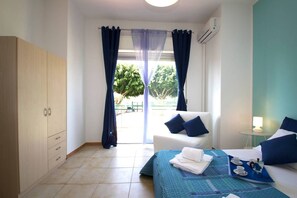 Bügeleisen/Bügelbrett, WLAN, Bettwäsche