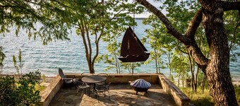 Canyon Lake Haus with private patio and beach access