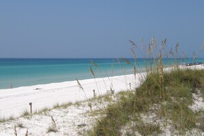 Beach nearby, sun-loungers, beach towels