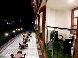Terrace/patio - Hotel Mall Palace (Dehradun)