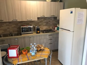 Full-sized fridge, electric kettle - B&b Paolo e Daniela (Carbonia)
