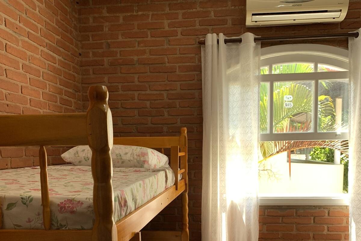 Blackout curtains, free WiFi, bed sheets