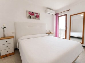 2 habitaciones, tabla de planchar con plancha y wifi gratis 