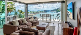 Pavillions 24, Marina Front Apartment on Hamilton Island