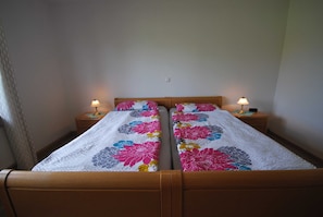 2 bedrooms, in-room safe, iron/ironing board, travel cot