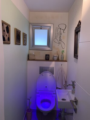 Villa, 4 chambres | Salle de bain