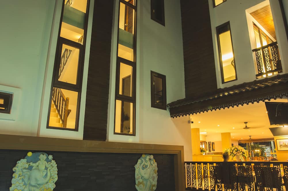 Chada Mantra Hotel