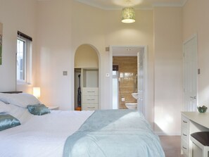 2 chambres, accès au Wi-Fi (inclus), literie fournie