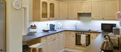 Oven, dishwasher, freezer