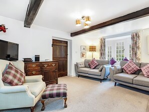 Fireplace - 3 bedroom accommodation in Starbotton, near Kettlewell (Starbotton, near Kettlewell)