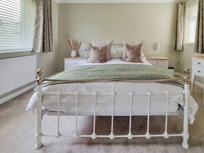 2 quartos, Wi-Fi de cortesia, roupa de cama