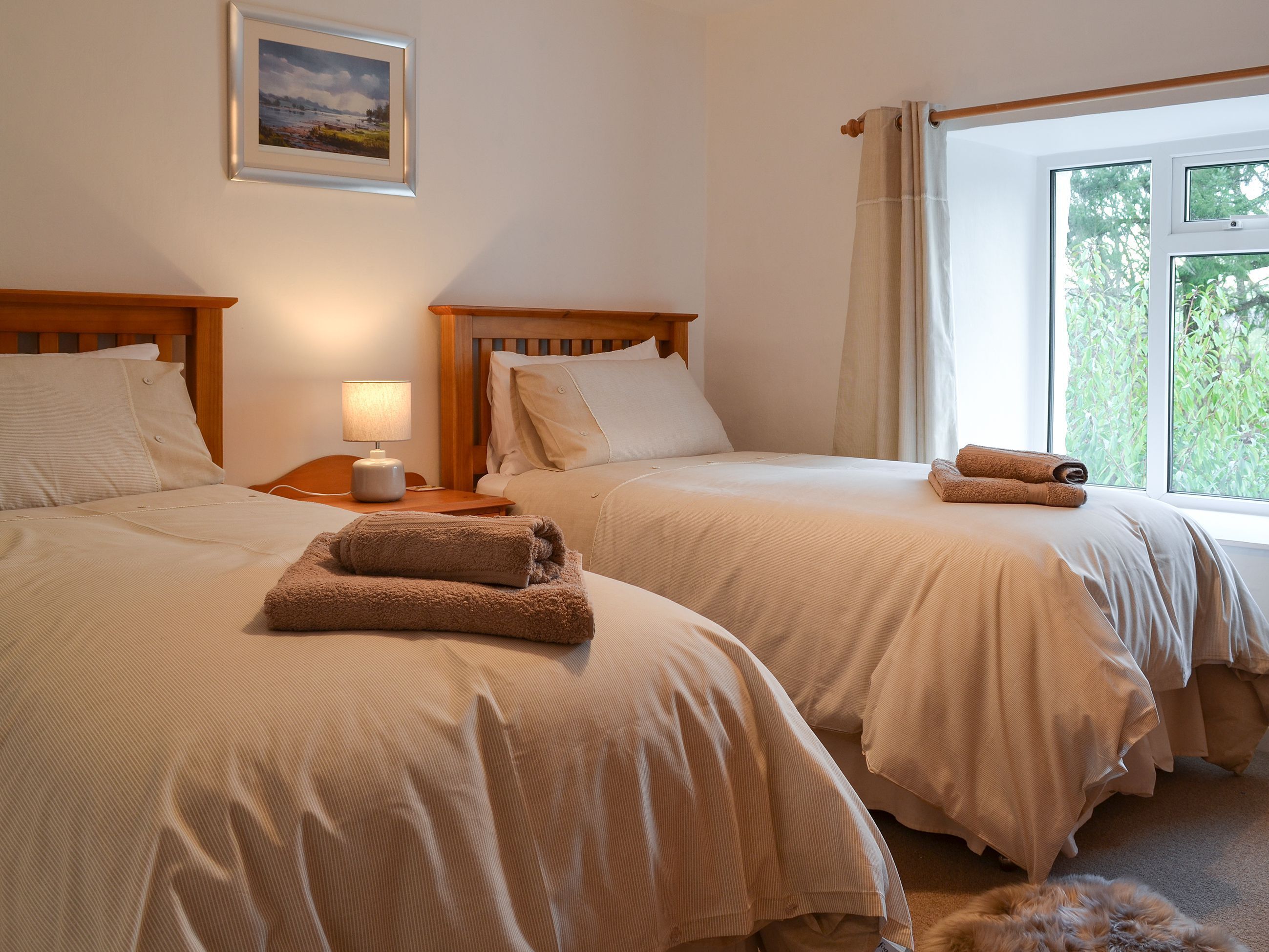 3 bedrooms, WiFi (free), bed sheets