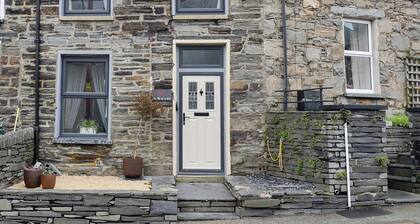 2 bedroom accommodation in Ffestiniog, near Blaenau Ffestiniog