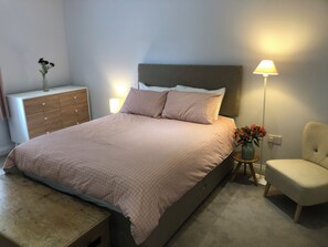 2 habitaciones, wifi gratis y ropa de cama 