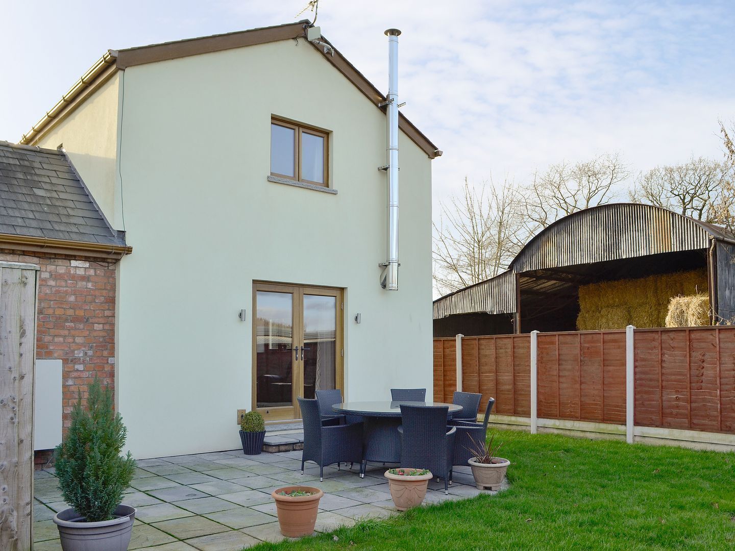 4 bedroom accommodation in Wonastow, near Monmouth