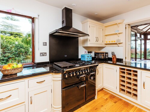 2 bedroom accommodation in Langford Budville, near Wellington