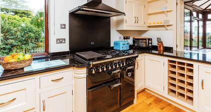 2 bedroom accommodation in Langford Budville, near Wellington