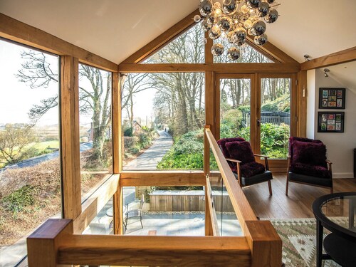 6 bedroom accommodation in Sidmouth