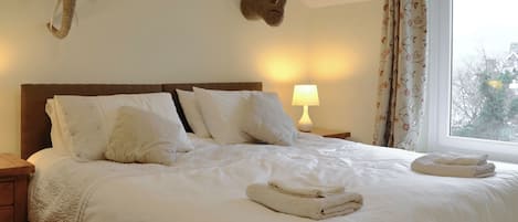 3 chambres, Wi-Fi gratuit, draps fournis