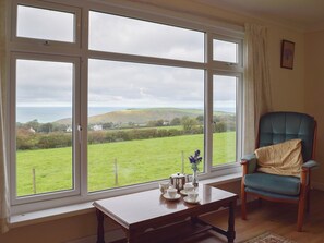 Interior - 4 bedroom accommodation in Near Llangrannog (Near Llangrannog)