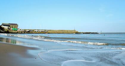 4 bedroom accommodation in Near Llangrannog