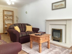 Living area - 2 bedroom accommodation in Drumnadrochit, near Inverness (Drumnadrochit, near Inverness)