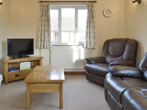 TV - Stable Cottage 7 - UKC3746 (Foxley, near Fakenham)