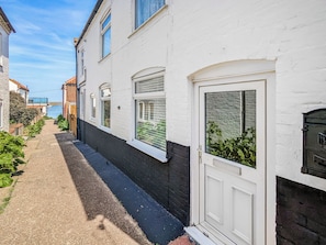 Exterior detail - 2 bedroom accommodation in Wells-next-the-Sea (Wells-next-the-Sea)